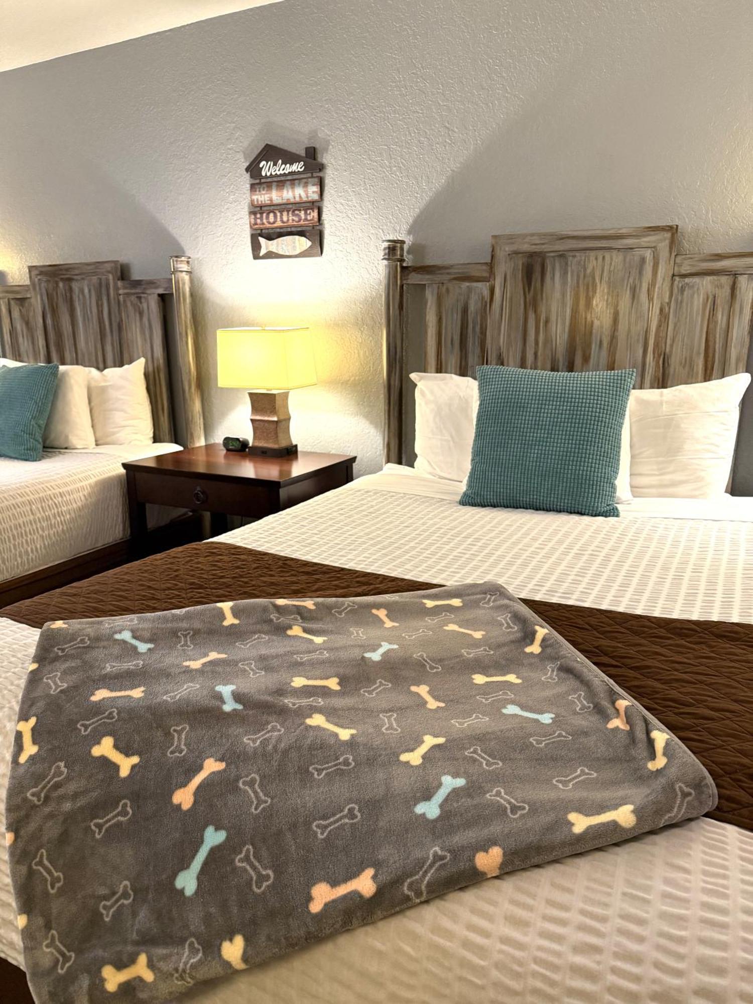 Mountain View Lodge Chelan Bagian luar foto